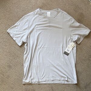 Vuori Men's Weston Seamless Tee (NWT)